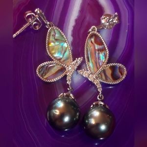 Gorgeous abalone and black pearl hummingbird earrings signed 925